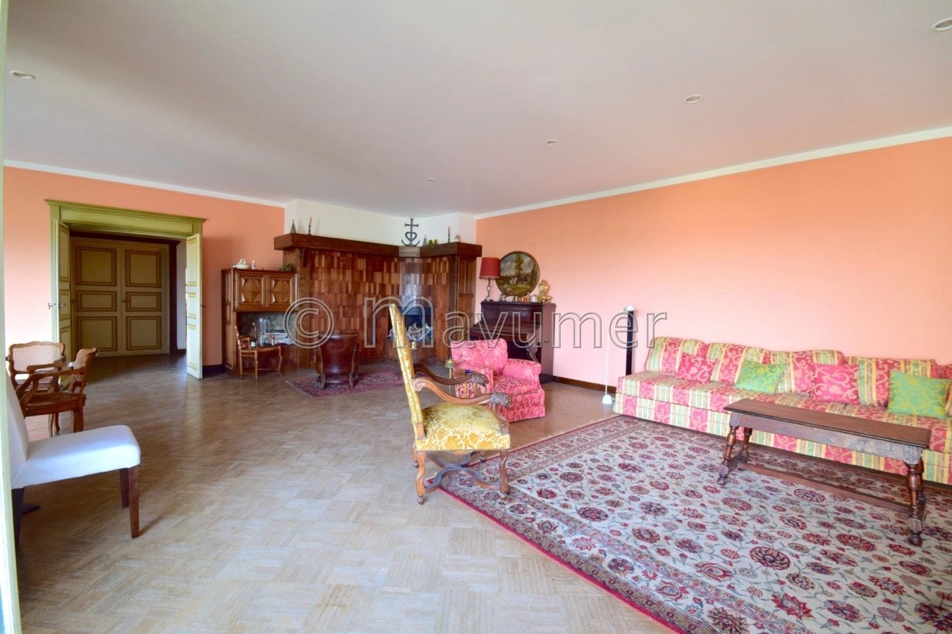 Salon