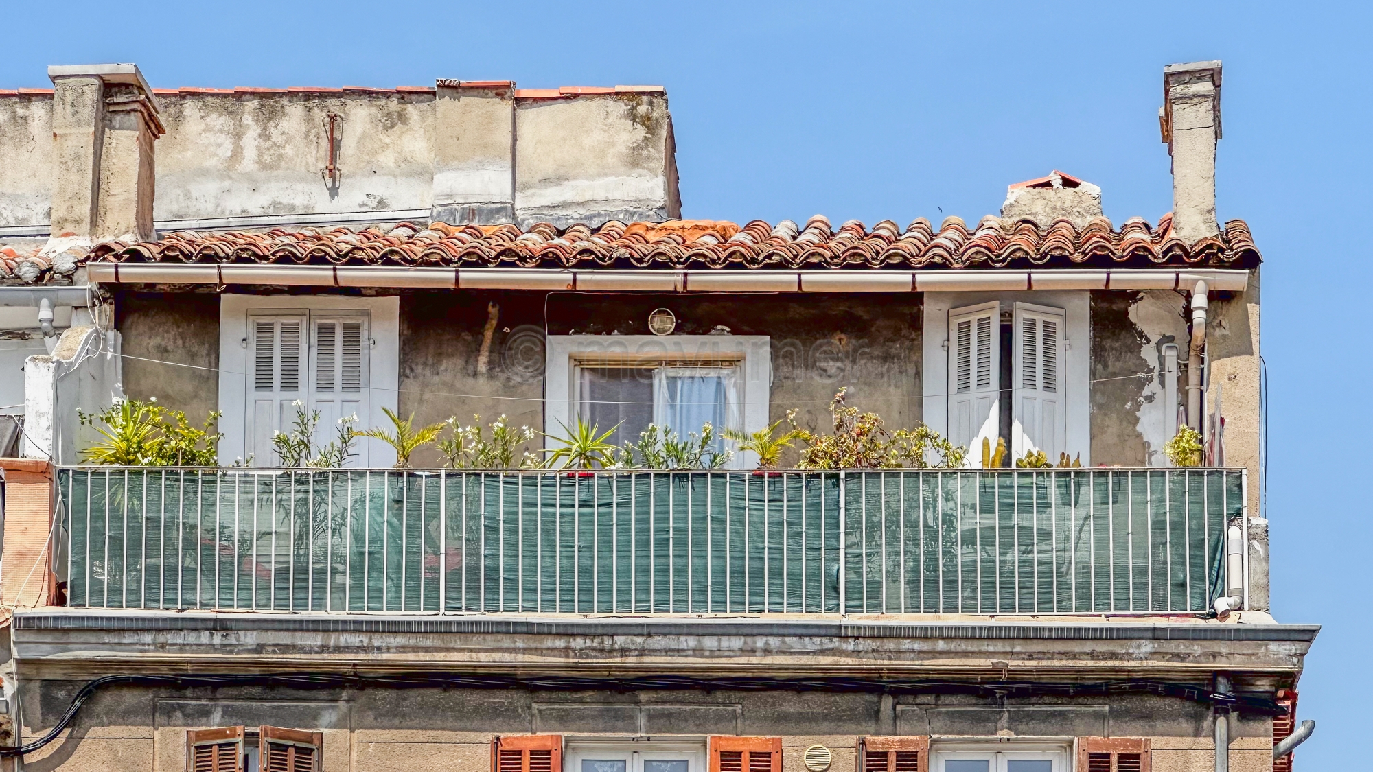 T2 avec terrasse en dernier étage République 13400 AUBAGNE n°9