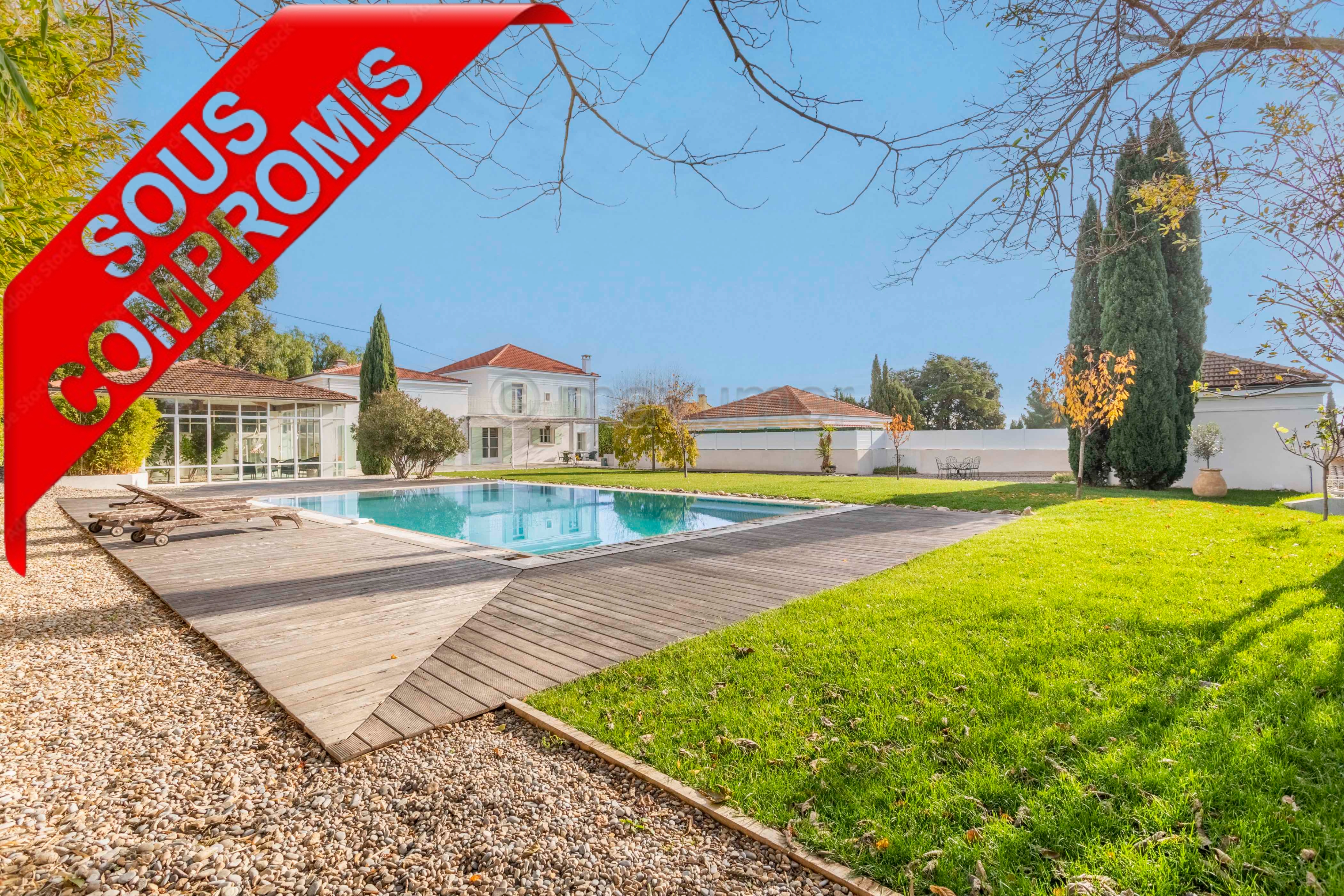 VILLA T6 + studio Ind. + piscine 13013 Marseille Chateau Gombert