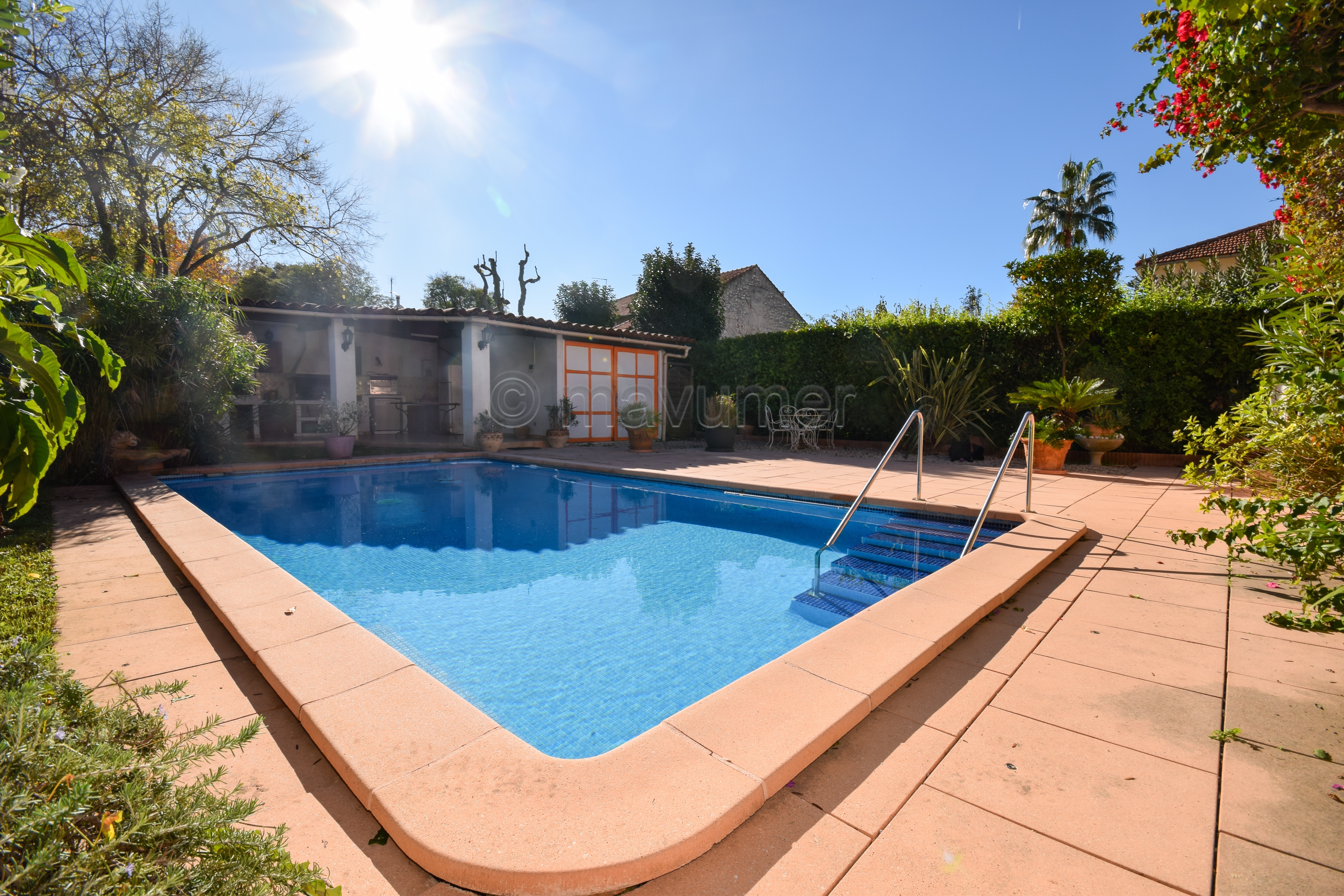 Maison à réinventer avec piscine et potentiel d’agrandissement Marseille 13009 – Mazargues / Rolland Garros –