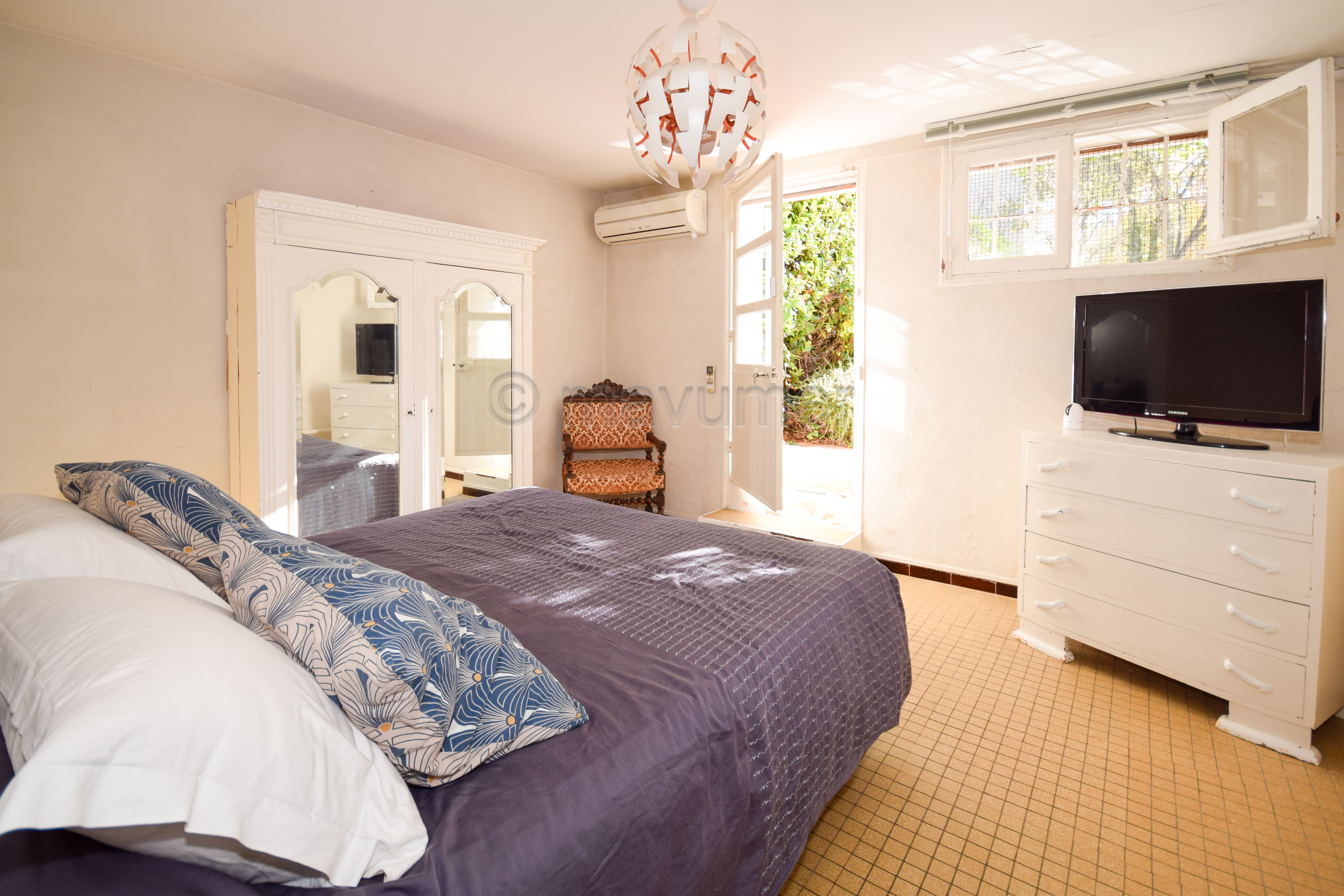 Maison à réinventer avec piscine et potentiel d’agrandissement Marseille 13009 – Mazargues / Rolland Garros –