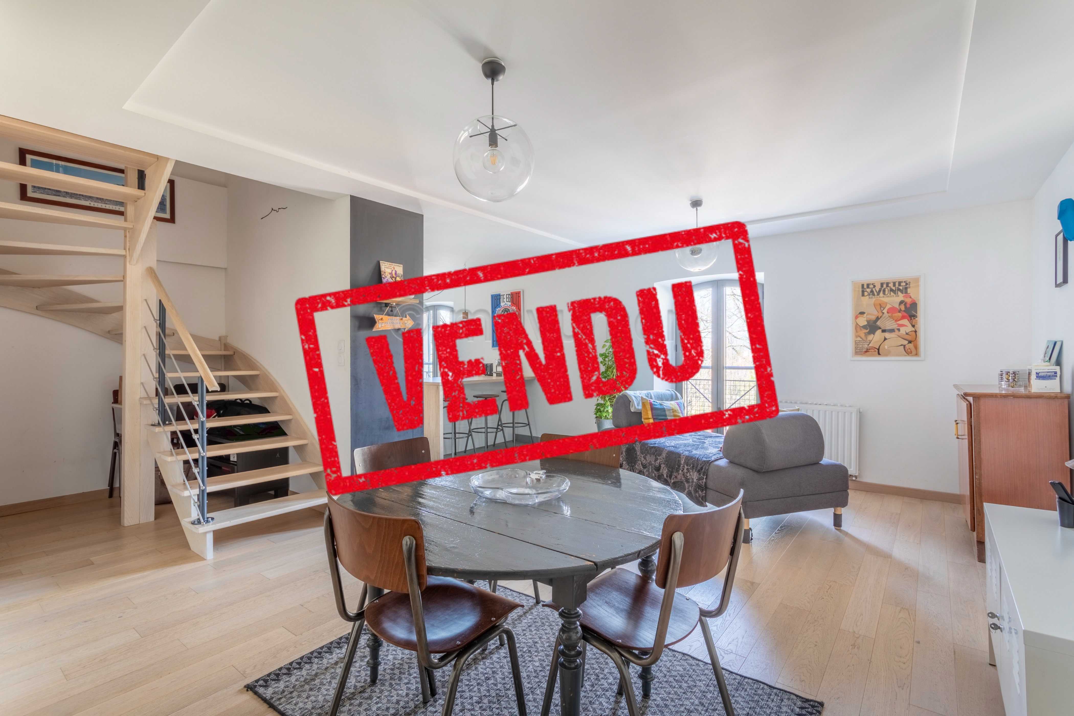 Duplex T4 avec double box centre ville de Gémenos 13420