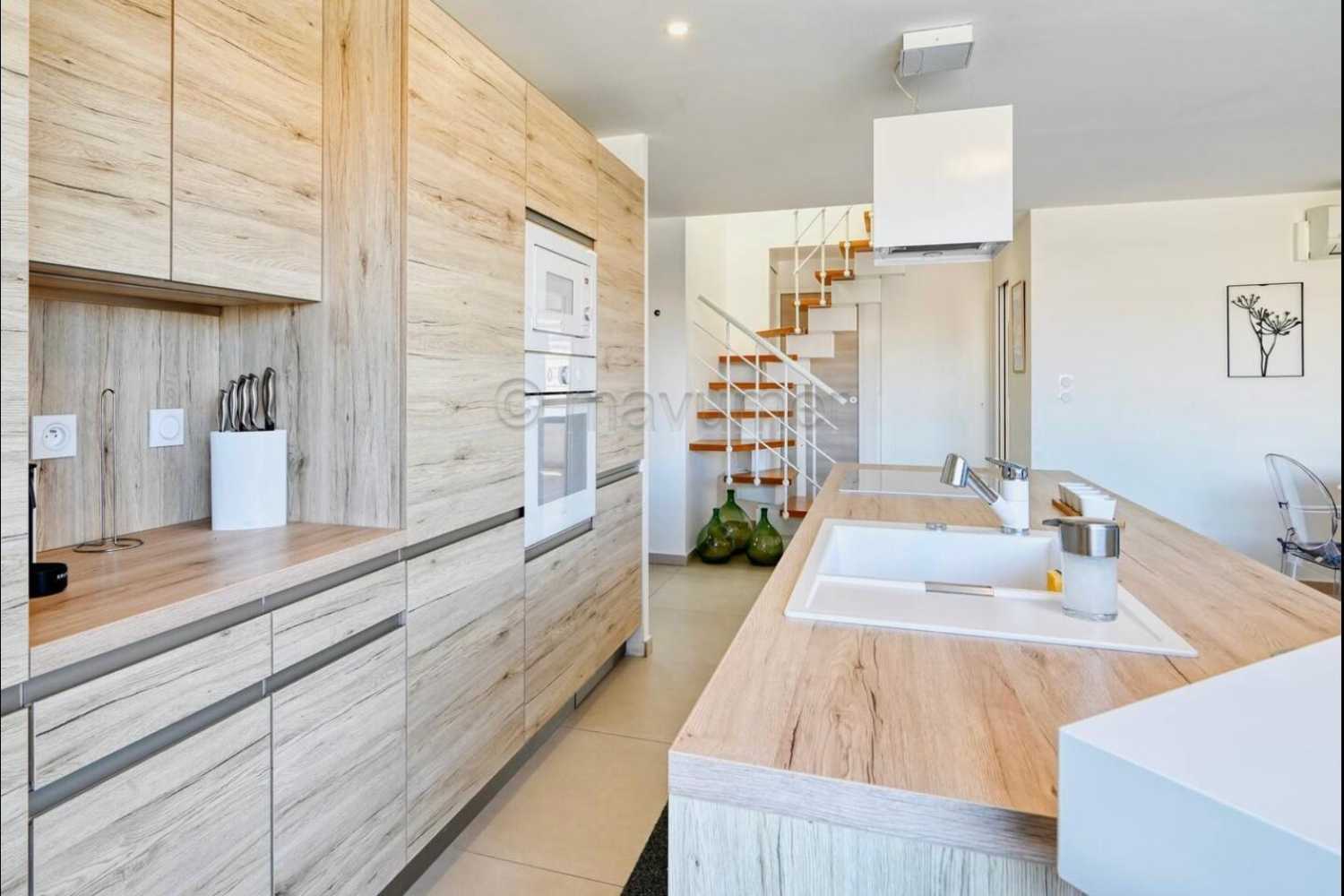 Superbe duplex T4 avec vue mer & jacuzzi – 83110 Sanary-sur-Mer (La Gorguette) n°1