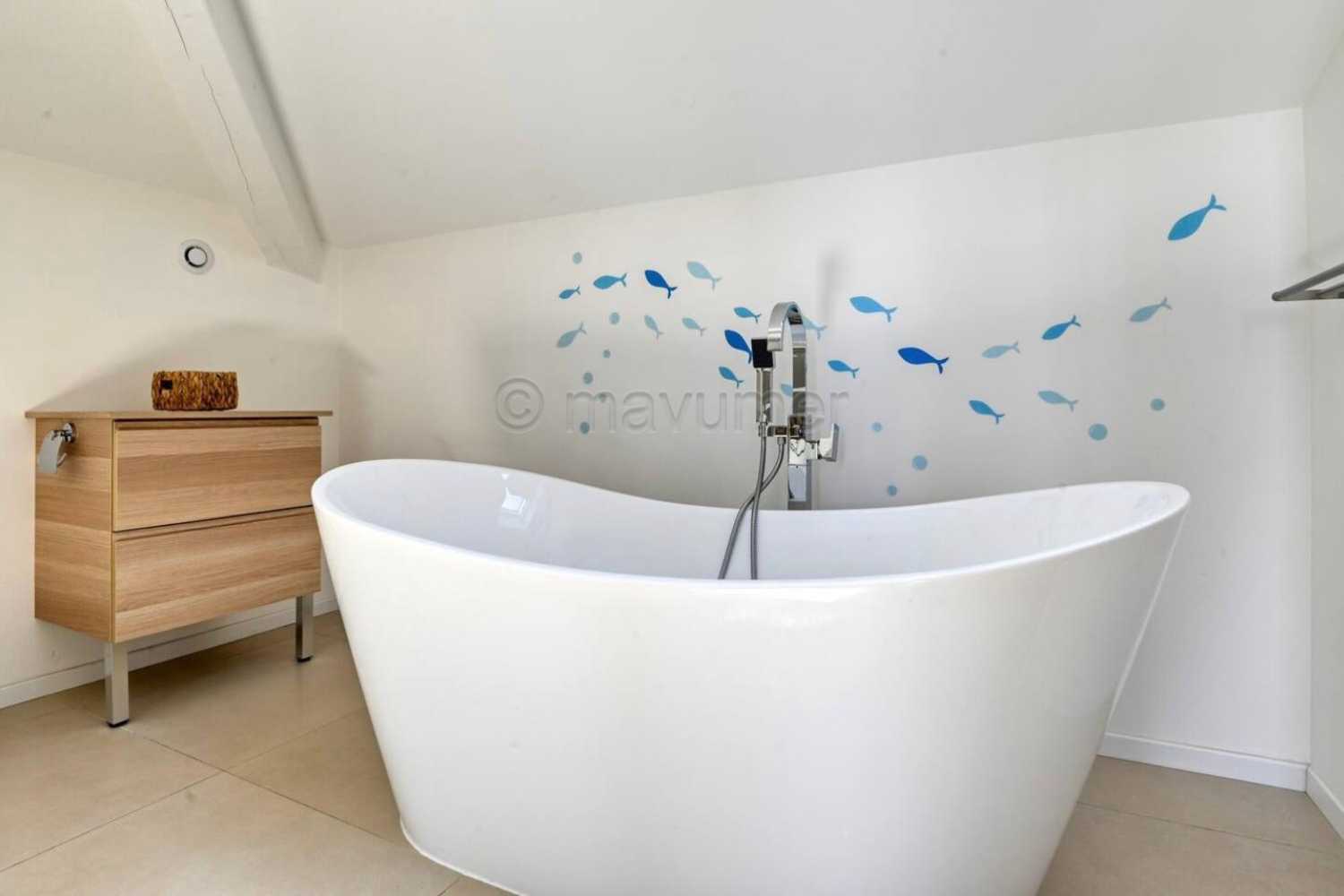 Superbe duplex T4 avec vue mer & jacuzzi – 83110 Sanary-sur-Mer (La Gorguette)