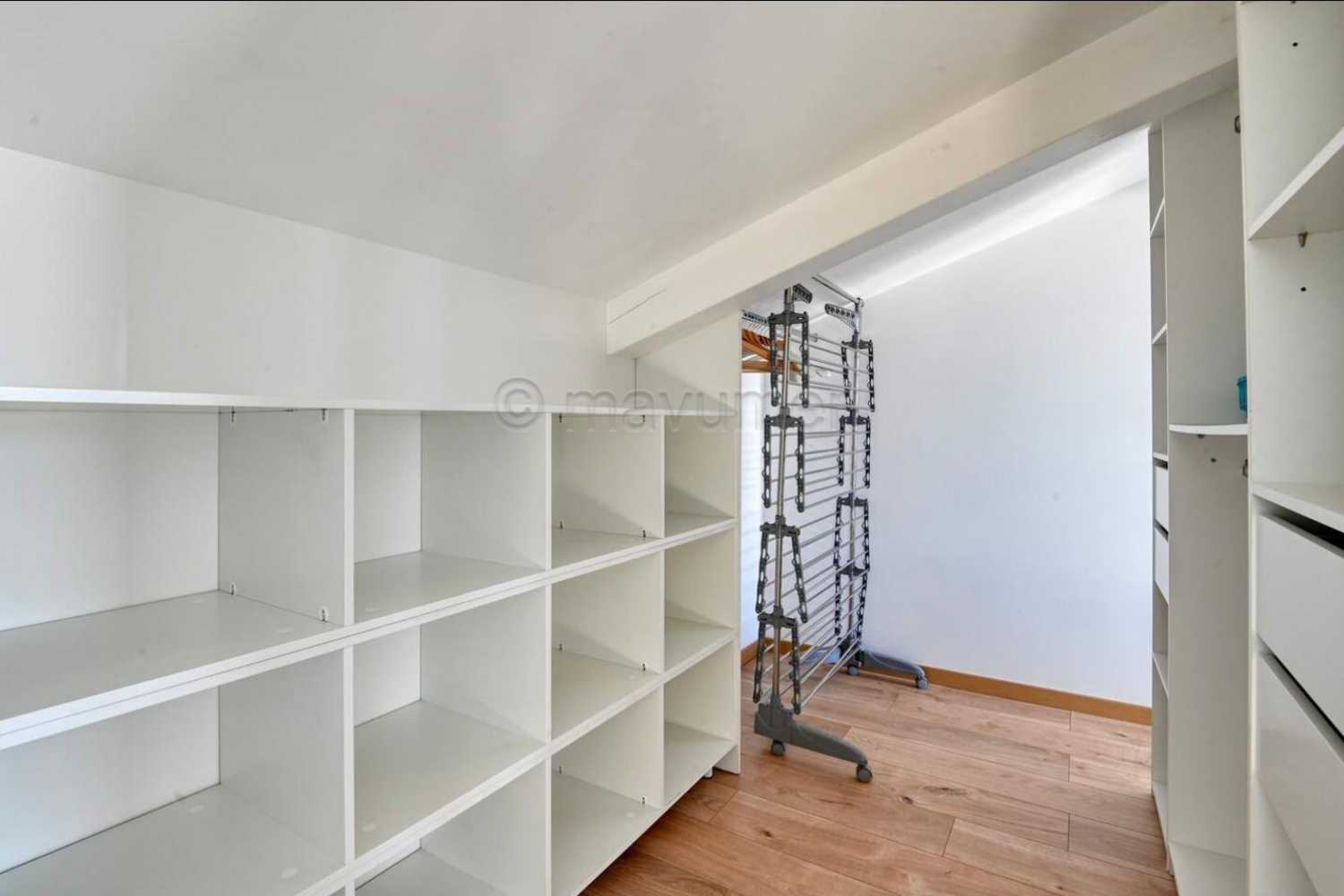 Superbe duplex T4 avec vue mer & jacuzzi – 83110 Sanary-sur-Mer (La Gorguette)