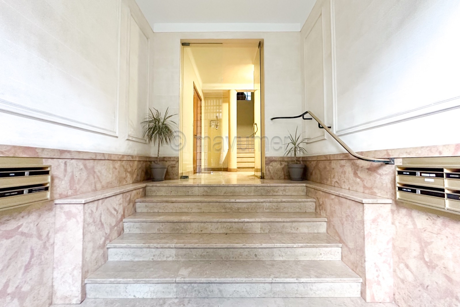 Studio avec vue dégagée Résidence « Ile de France » 13008 Marseille n°2