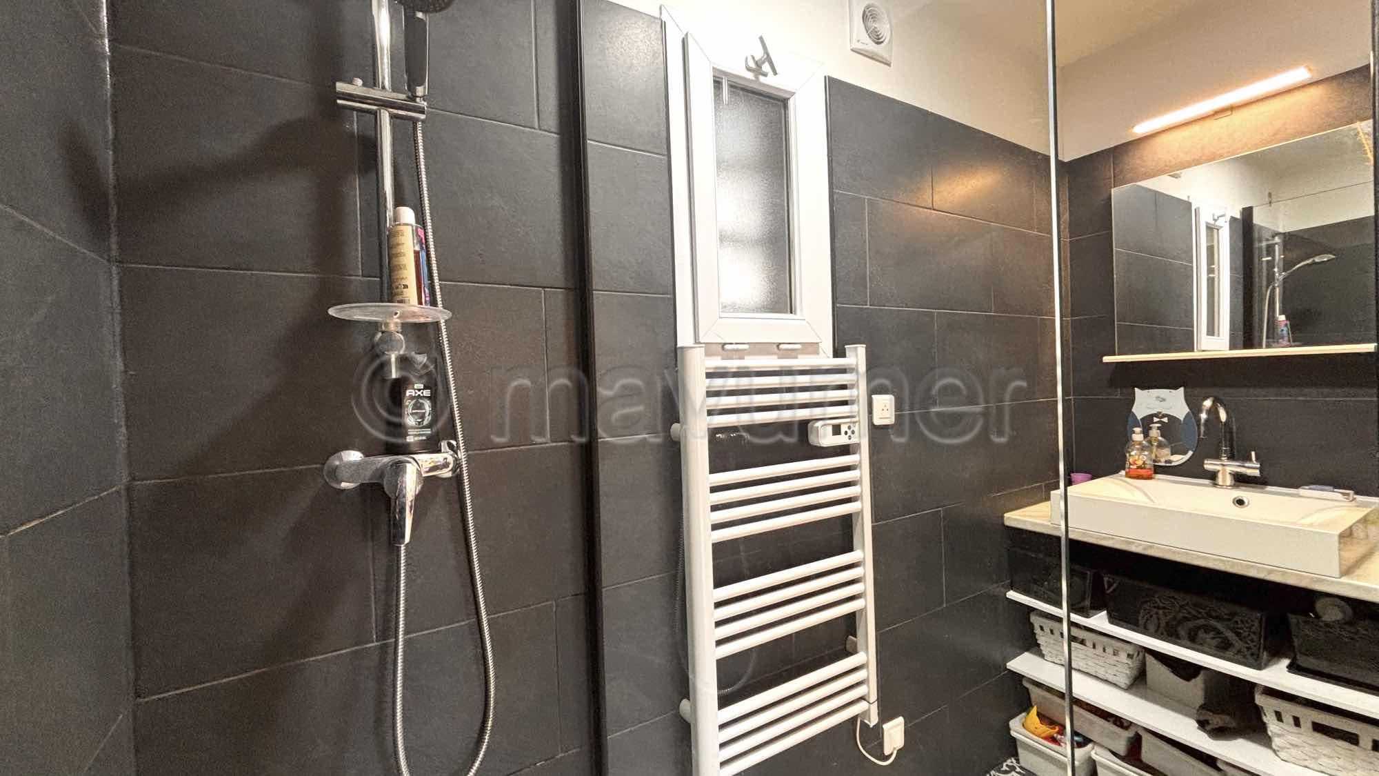 Maison mitoyenne Plan de Cuques n°6