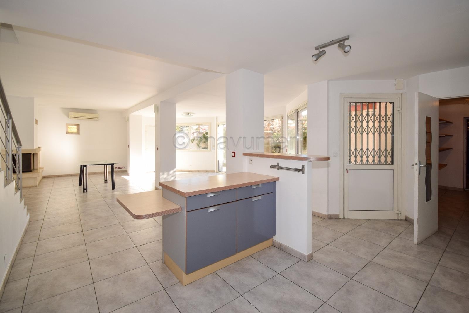 Maison familiale avec jardin, terrasses, garage St Marguerite- Dromel– 13009 Marseille n°10