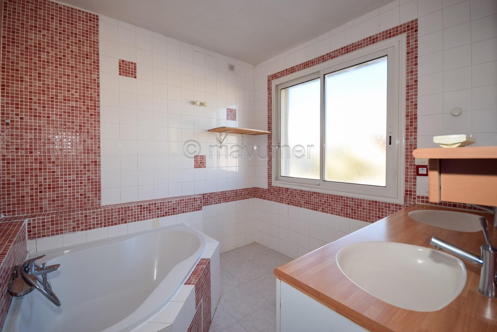 Maison familiale avec jardin, terrasses, garage St Marguerite- Dromel– 13009 Marseille n°1