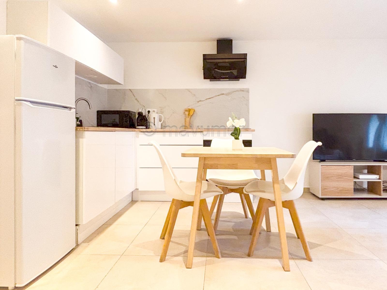 Appartement T2 entièrement rénové - 38m2 - secteur Castellane/Paradis - 13006 Marseille n°1