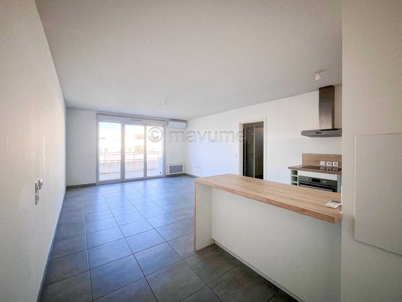 Appartement T3 - terrasse - box double - dernier étage -Les Camoins - 13011 Marseille n°9