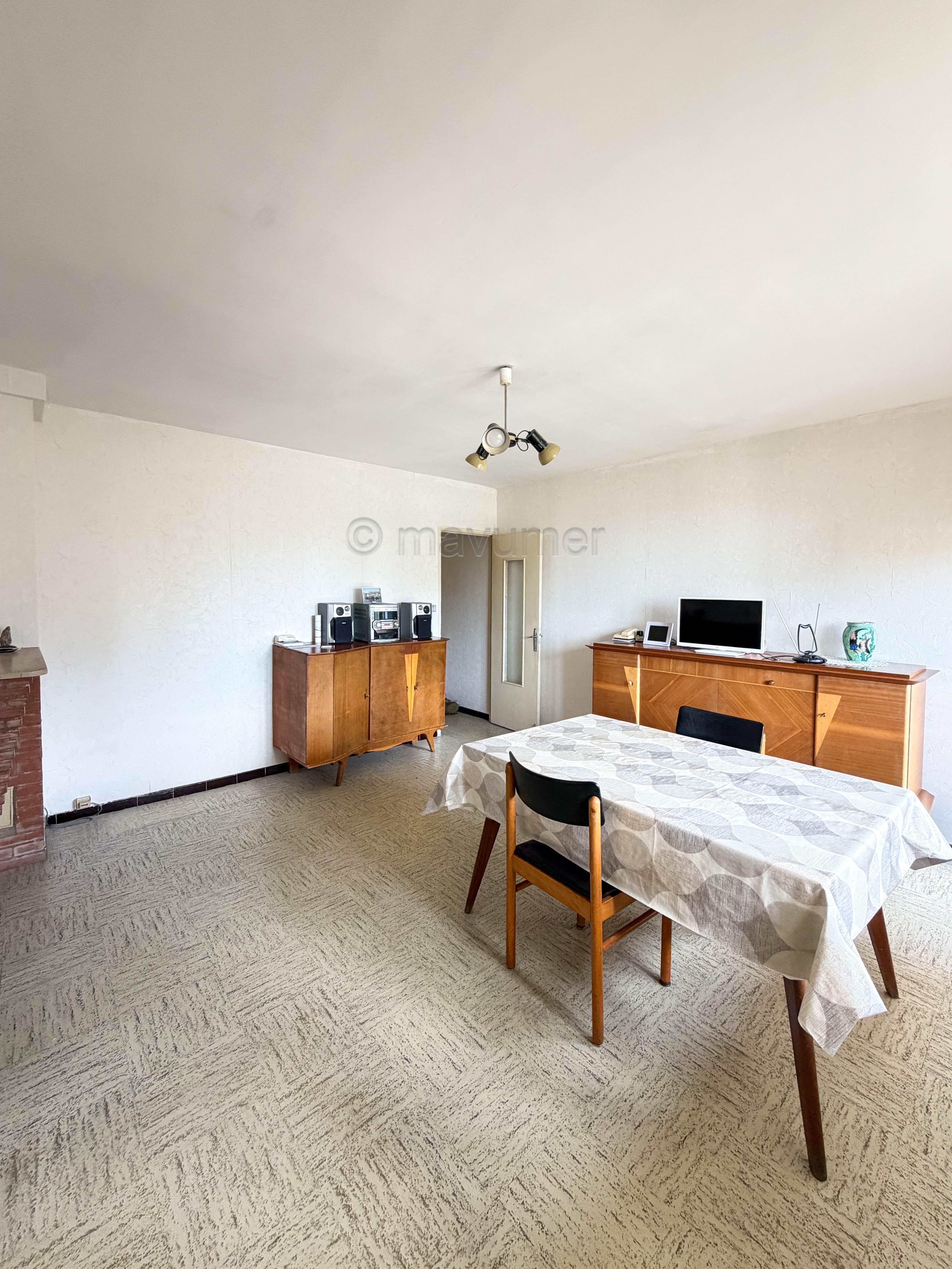 Appartement T4 -balcon fermé - cave -  Beauvallon - 13009 Marseille n°3