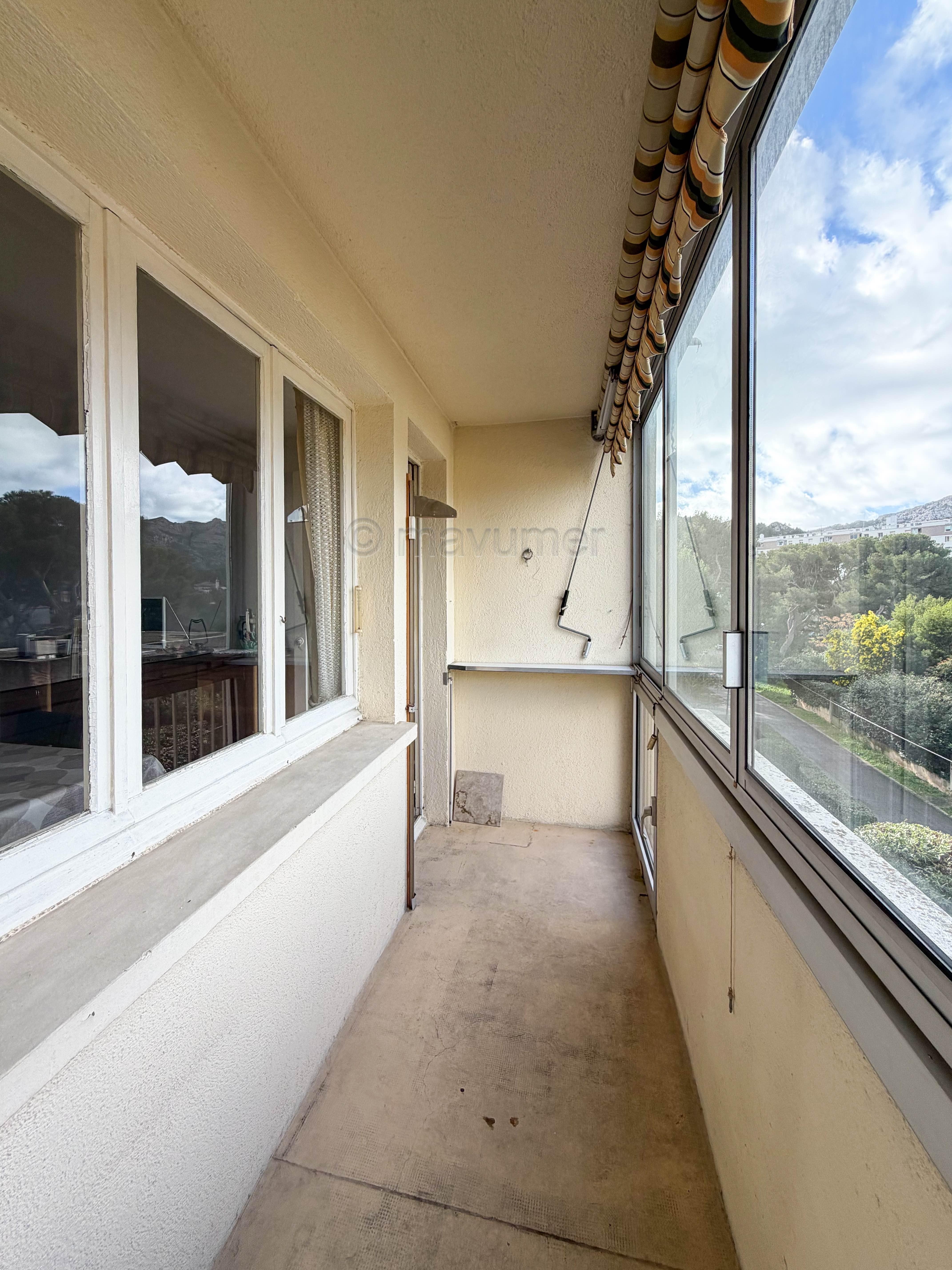 Appartement T4 -balcon fermé - cave -  Beauvallon - 13009 Marseille n°8