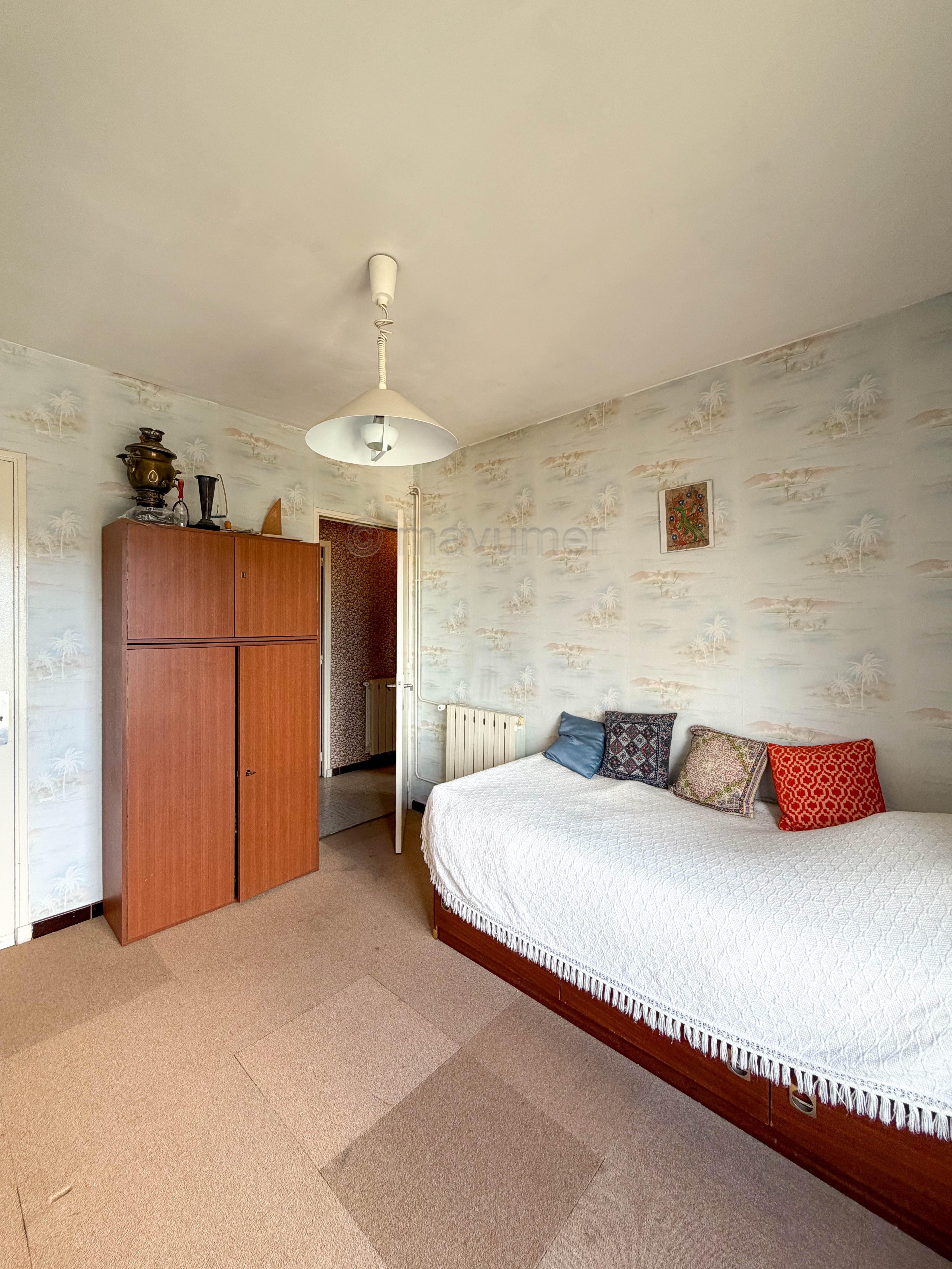 Appartement T4 -balcon fermé - cave -  Beauvallon - 13009 Marseille n°3