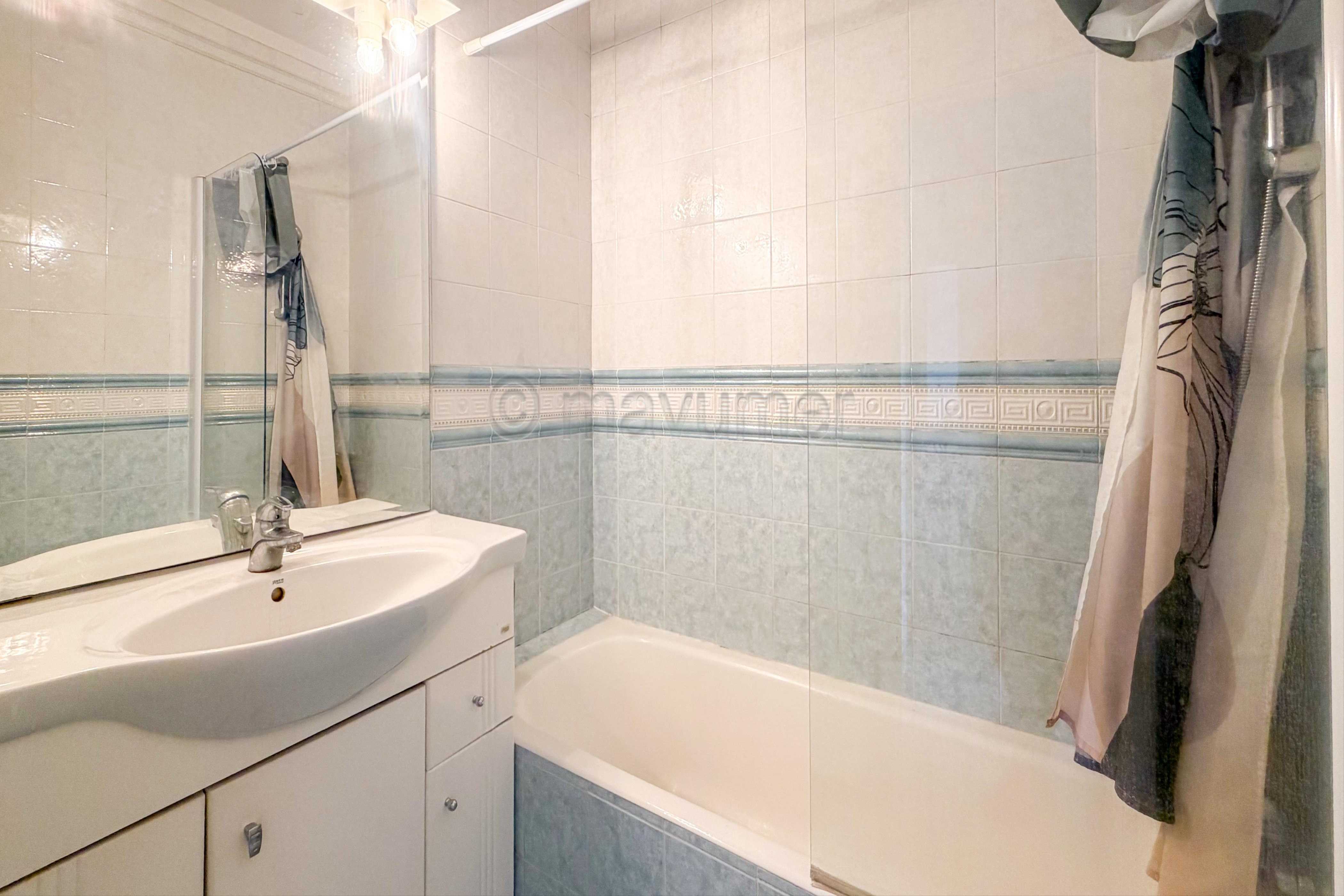 T2 avec terrasse vue mer + garage 06190 Roquebrune-Cap-Martin n°3