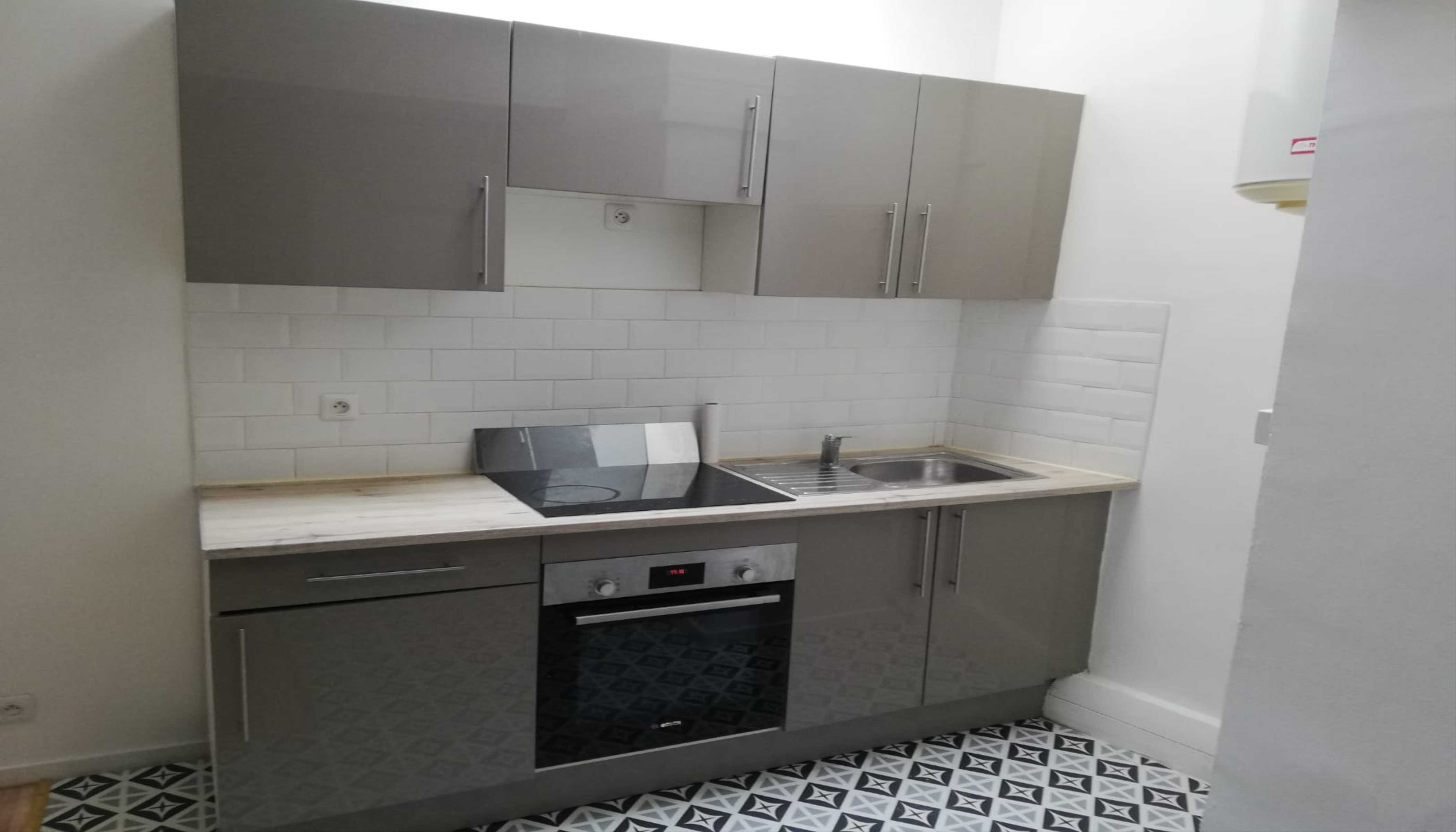 Immeuble de 4 appartements Types 2 et 3 angle bd Baille/Lodi 13006 MARSEILLE n°2
