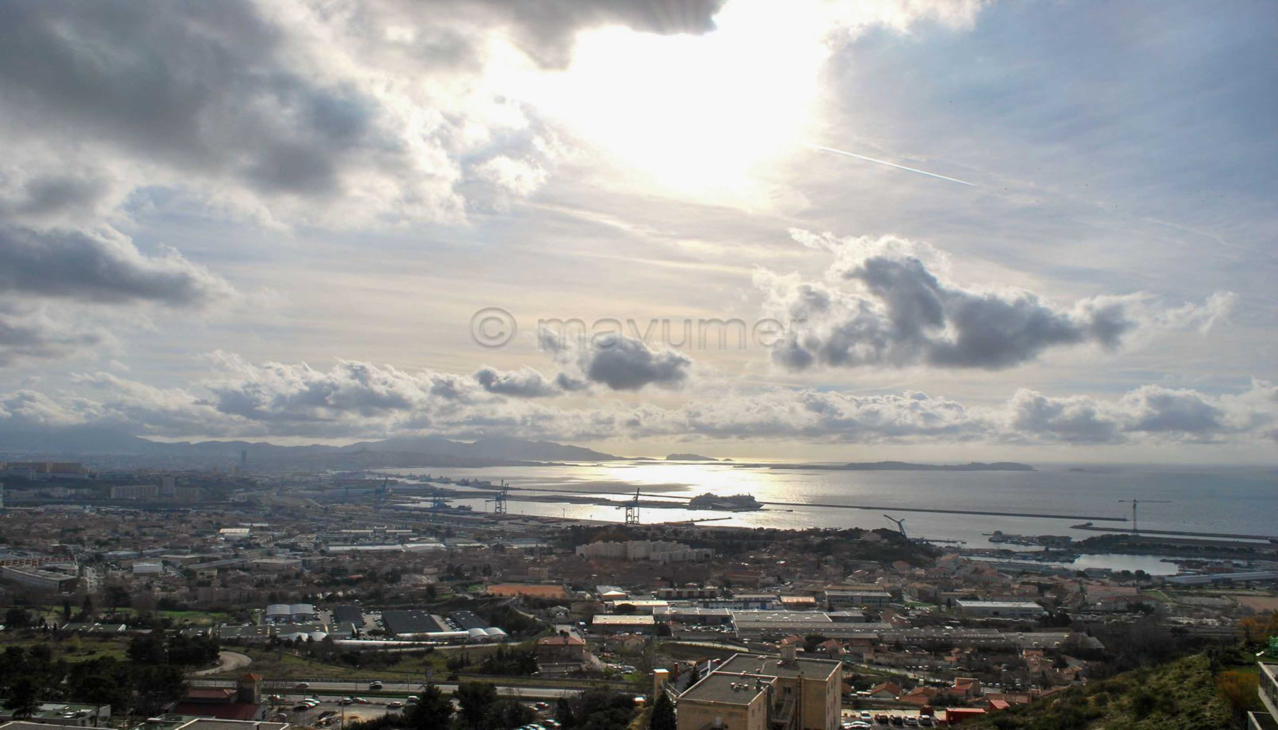 Exceptionnel T4 vue mer - Terrasse XXL - Résidence Grand Baie 13016 Marseille n°5