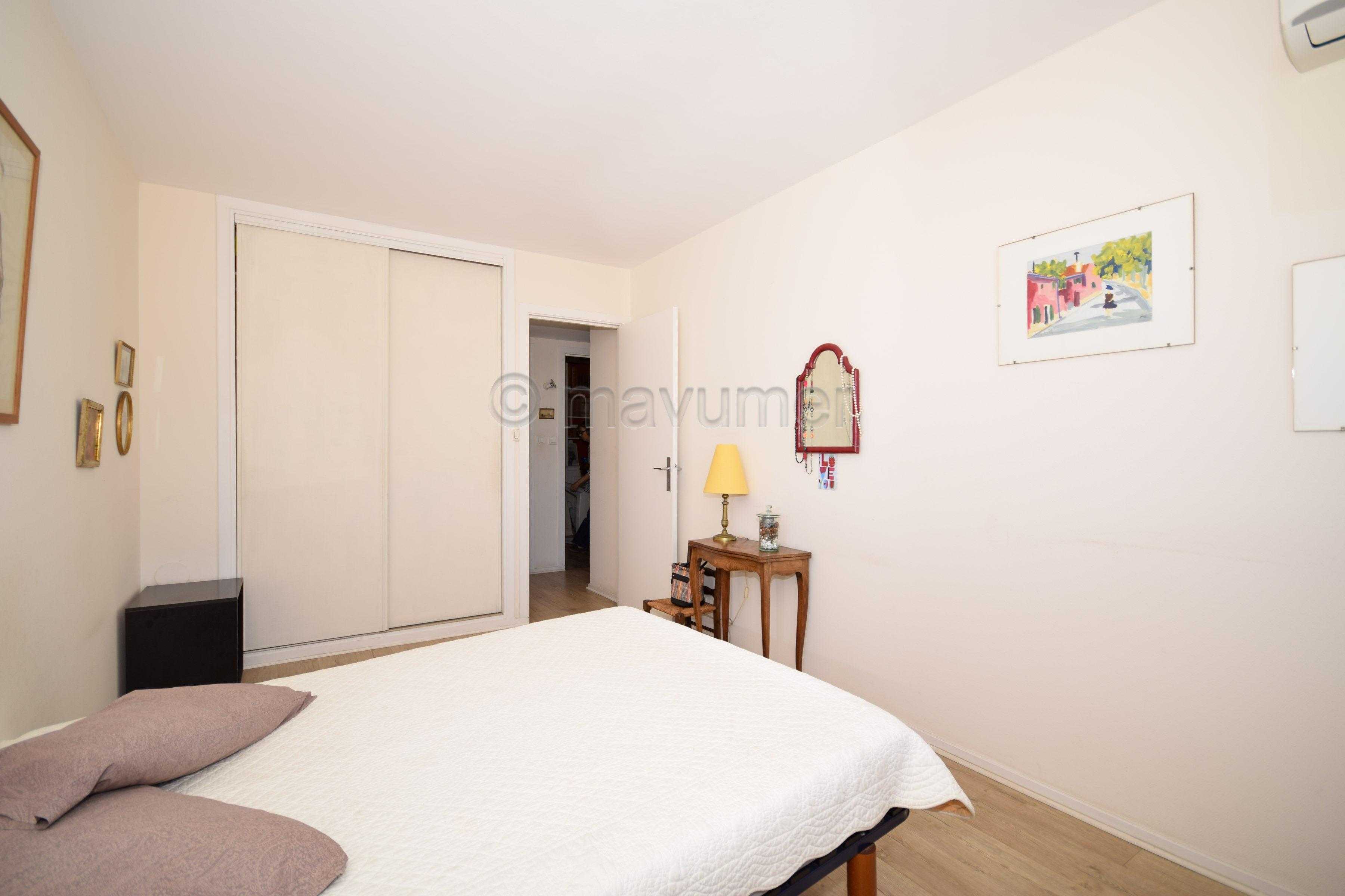 Appartement T3 avec terrasse et box Mazargues/ St Anne 13009 Marseille n°2