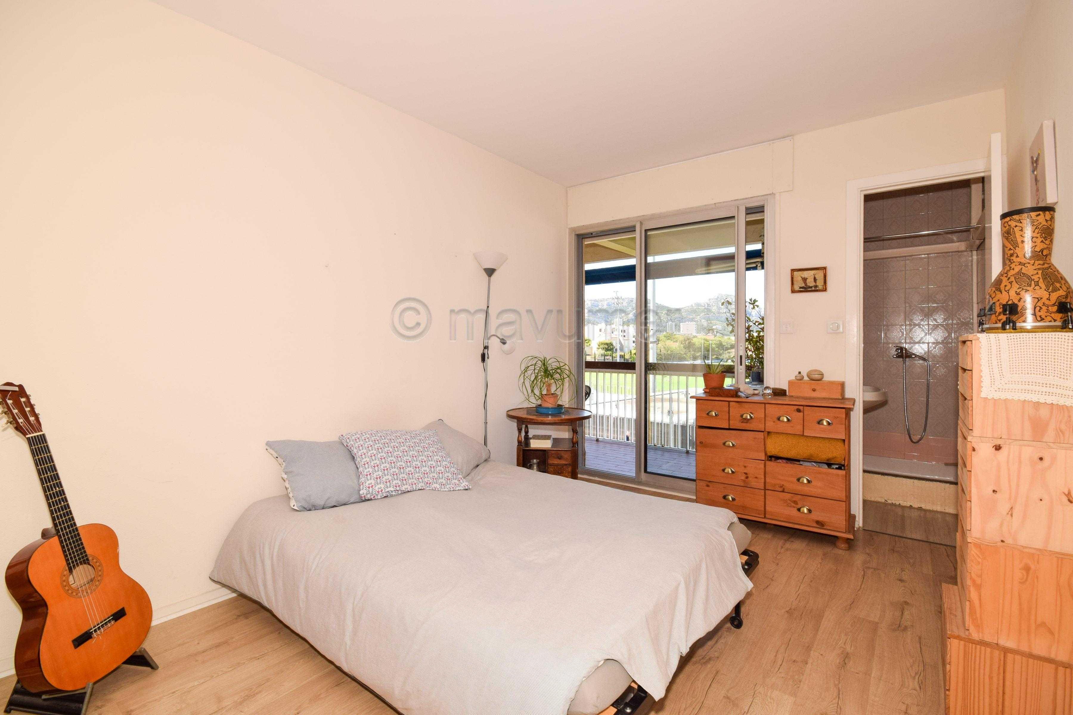 Appartement T3 avec terrasse et box Mazargues/ St Anne 13009 Marseille n°8