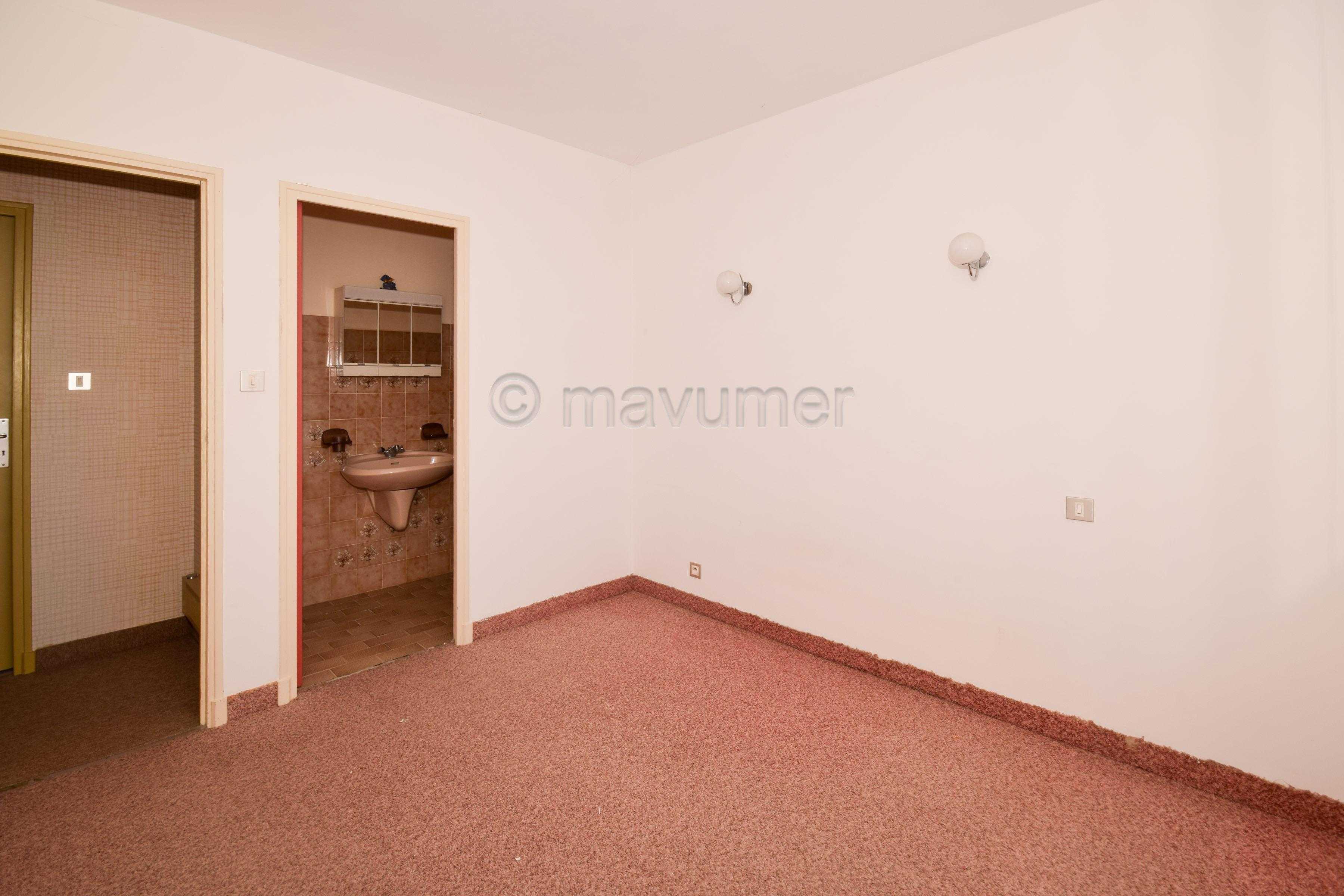 Maison T5 de 170m2  - 2 garages - 3000m2 de terrain - 83400 Cavaillon n°10