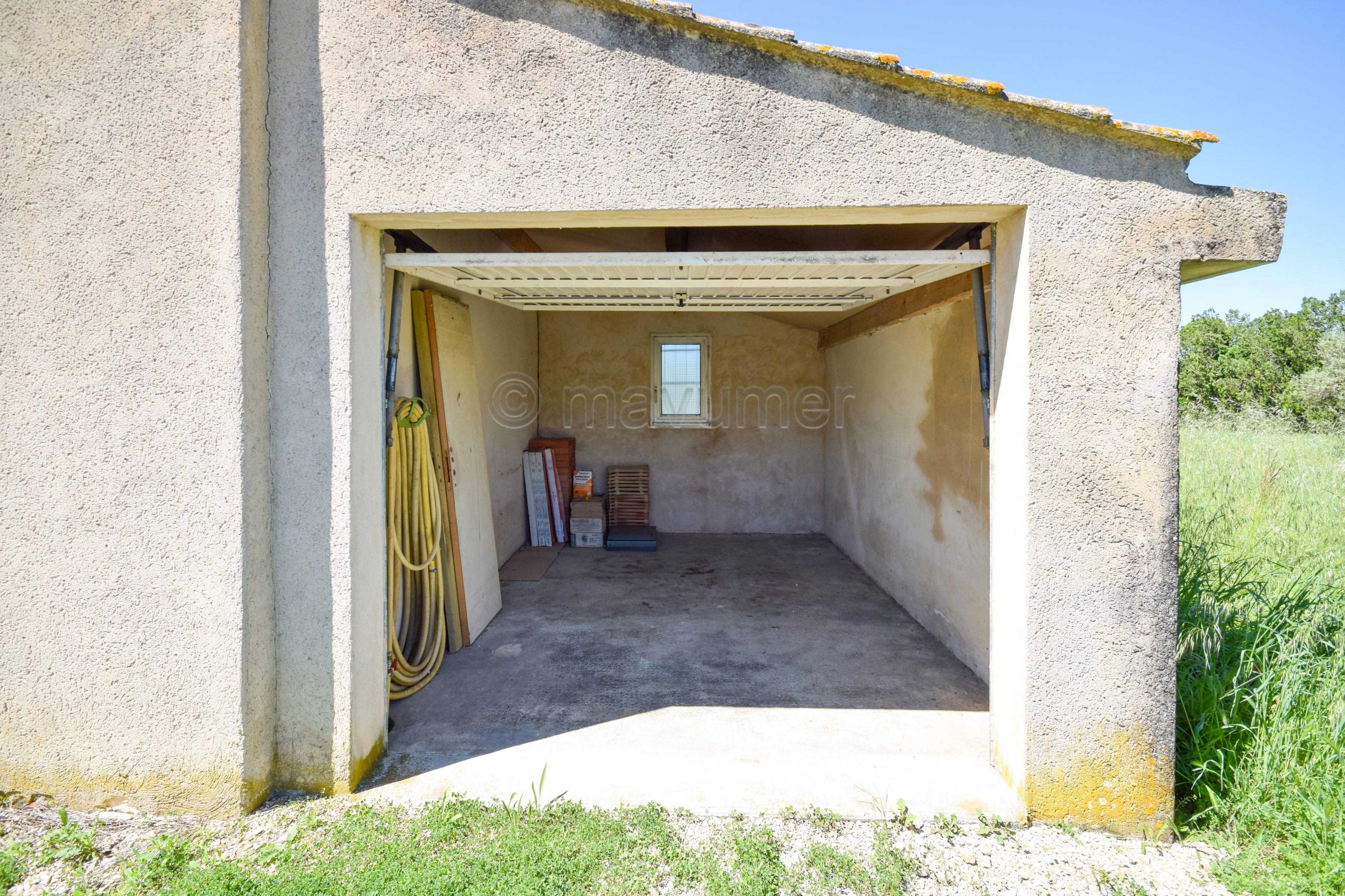 Maison T5 de 170m2  - 2 garages - 3000m2 de terrain - 83400 Cavaillon n°6