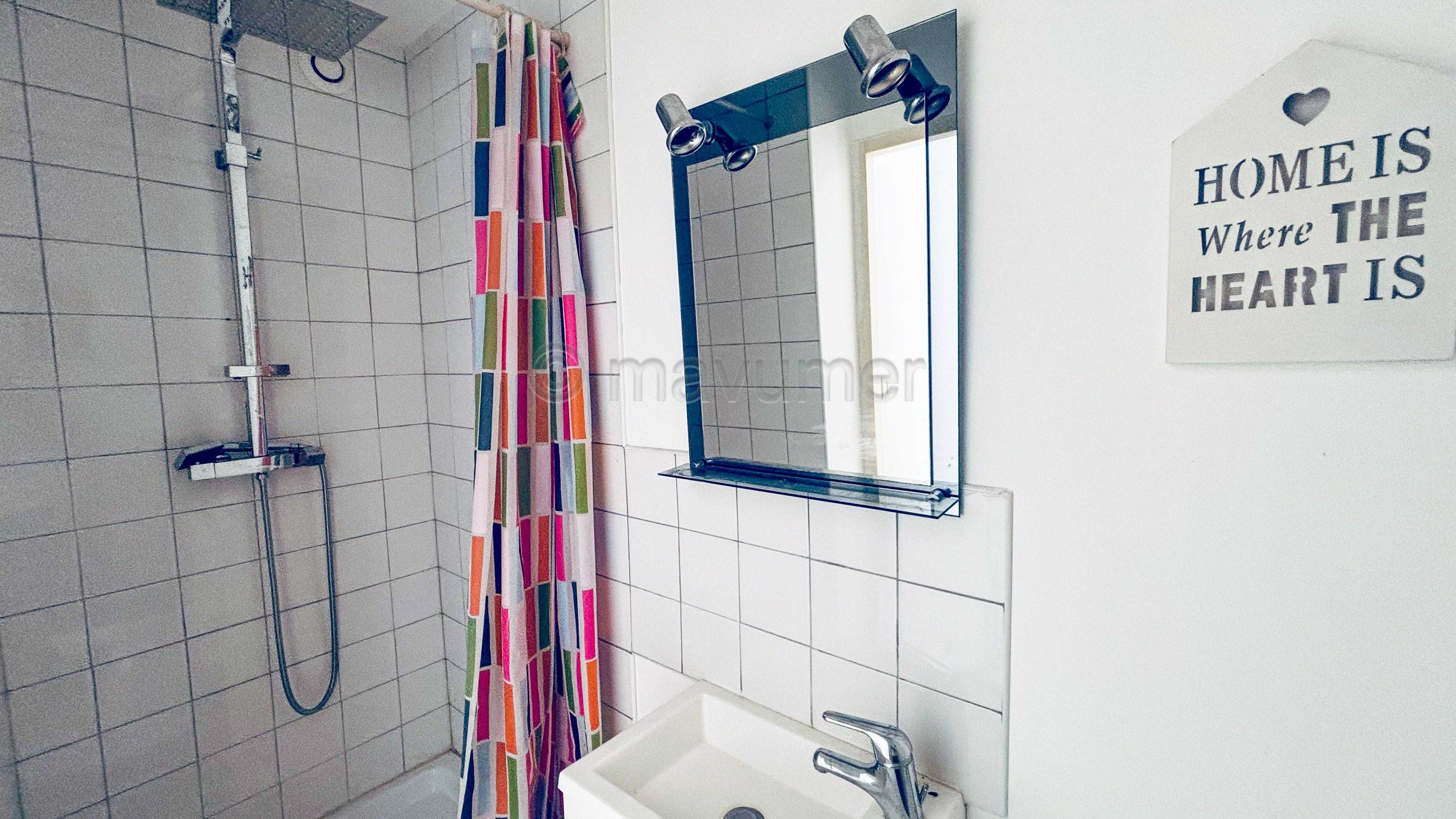 Maison individuelle T5 de 155m² - plain pied - piscine - 83640 Saint Zacharie n°6