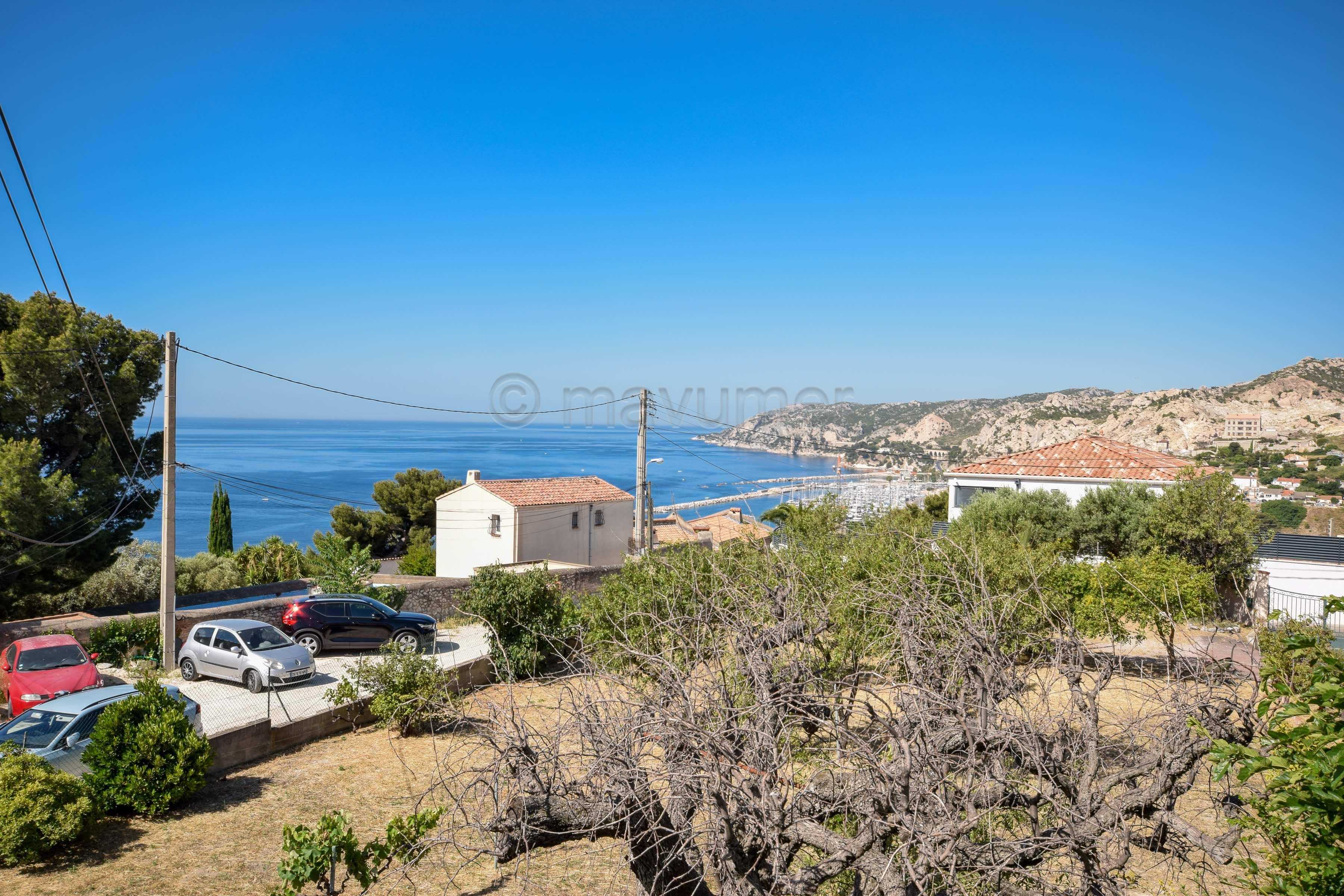 APPARTEMENT T4 ESPRIT MAISON AVEC PISCINE, JARDIN PRIVATIF DE 450 M² ET VUE MER L'ESTAQUE  13016 Marseille n°6