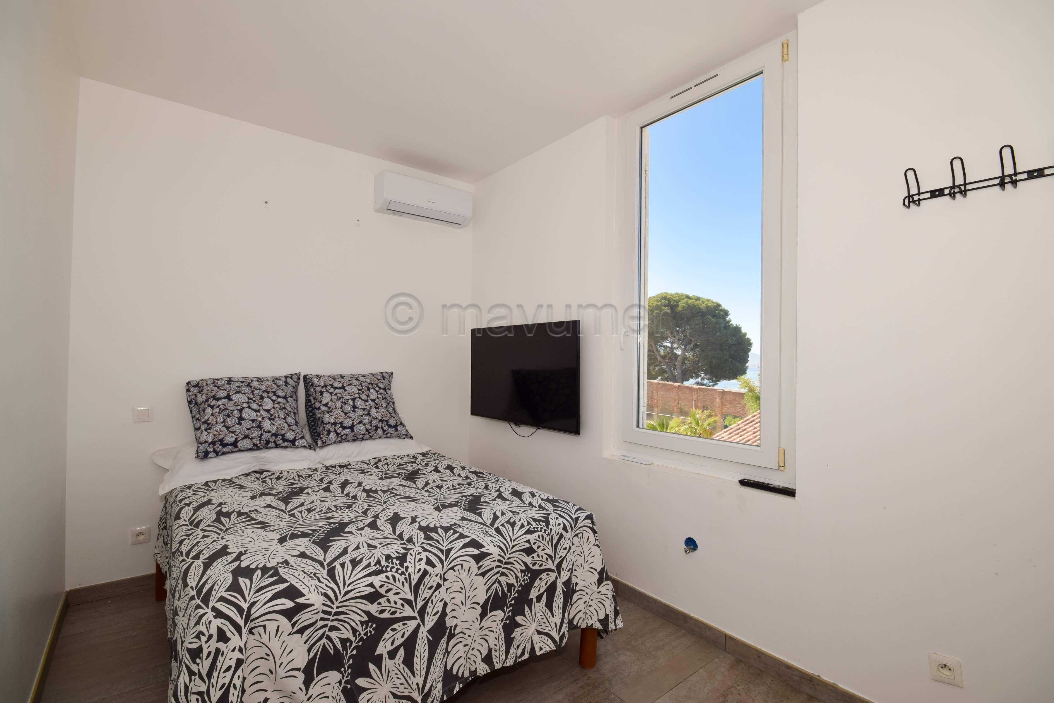 APPARTEMENT T4 ESPRIT MAISON AVEC PISCINE, JARDIN PRIVATIF DE 450 M² ET VUE MER L'ESTAQUE  13016 Marseille n°10