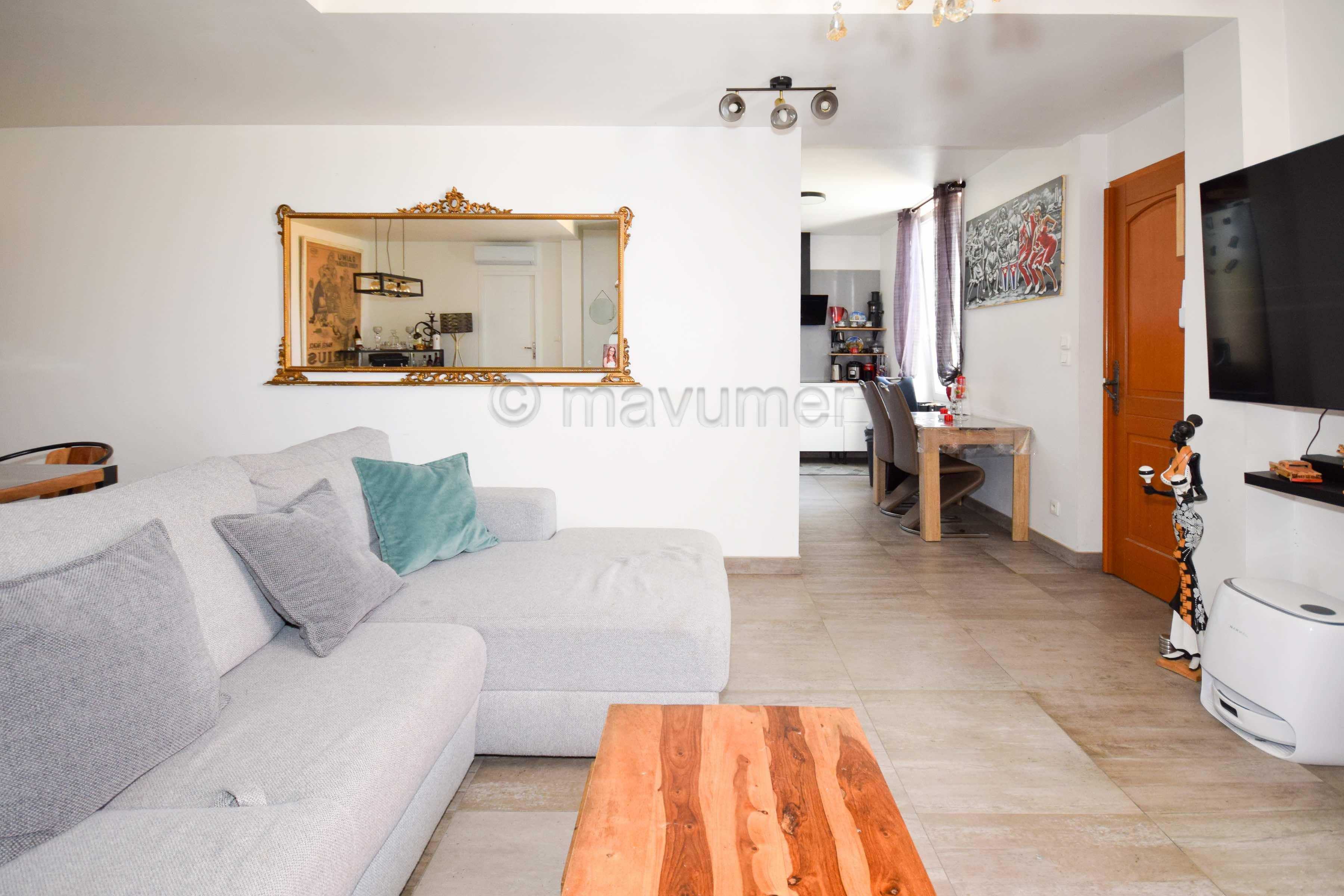 APPARTEMENT T4 ESPRIT MAISON AVEC PISCINE, JARDIN PRIVATIF DE 450 M² ET VUE MER L'ESTAQUE  13016 Marseille n°10