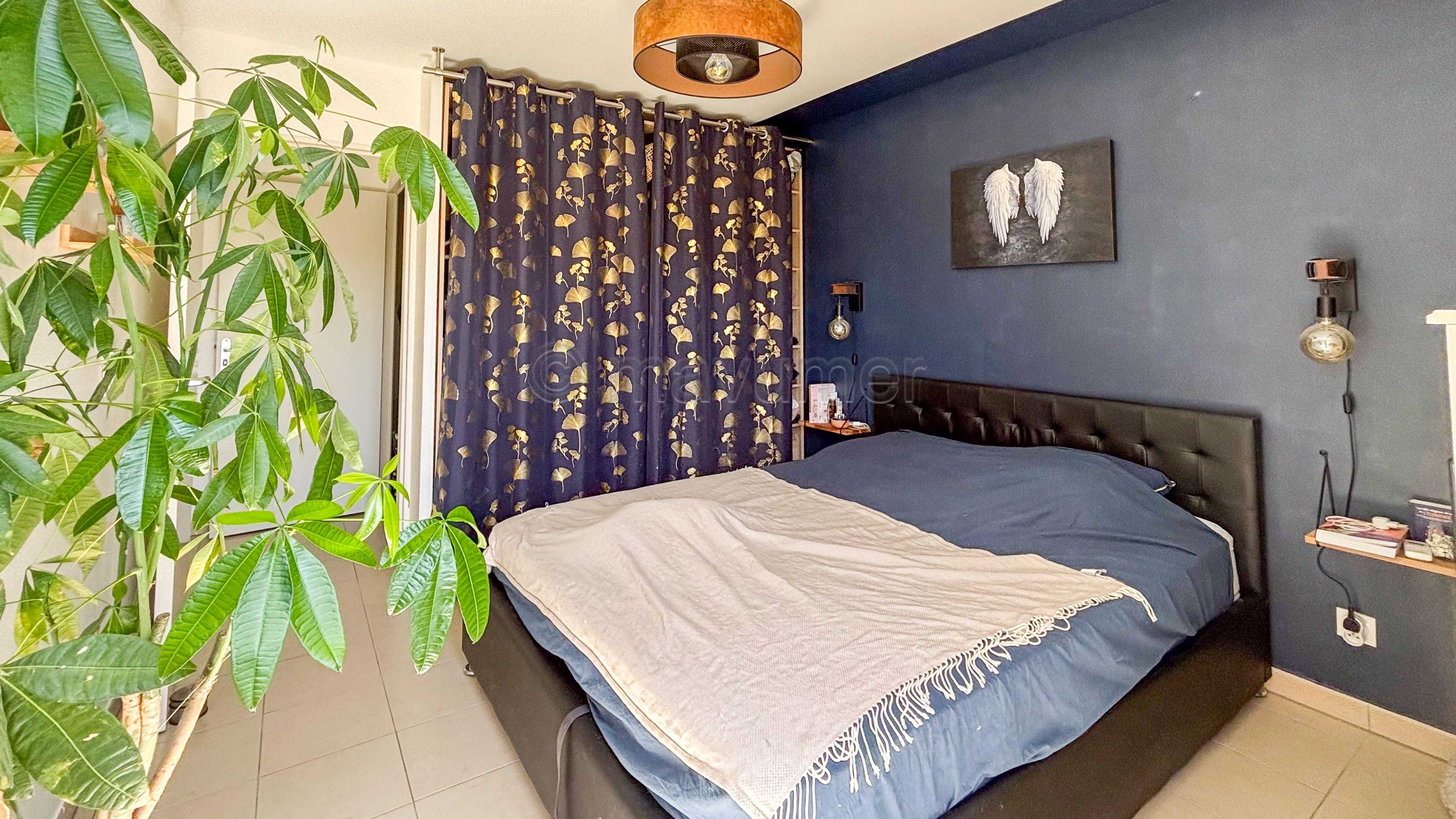 Appartement T3 - dernier étage - terrasse 16m2 - double box - 13009 Marseille n°14