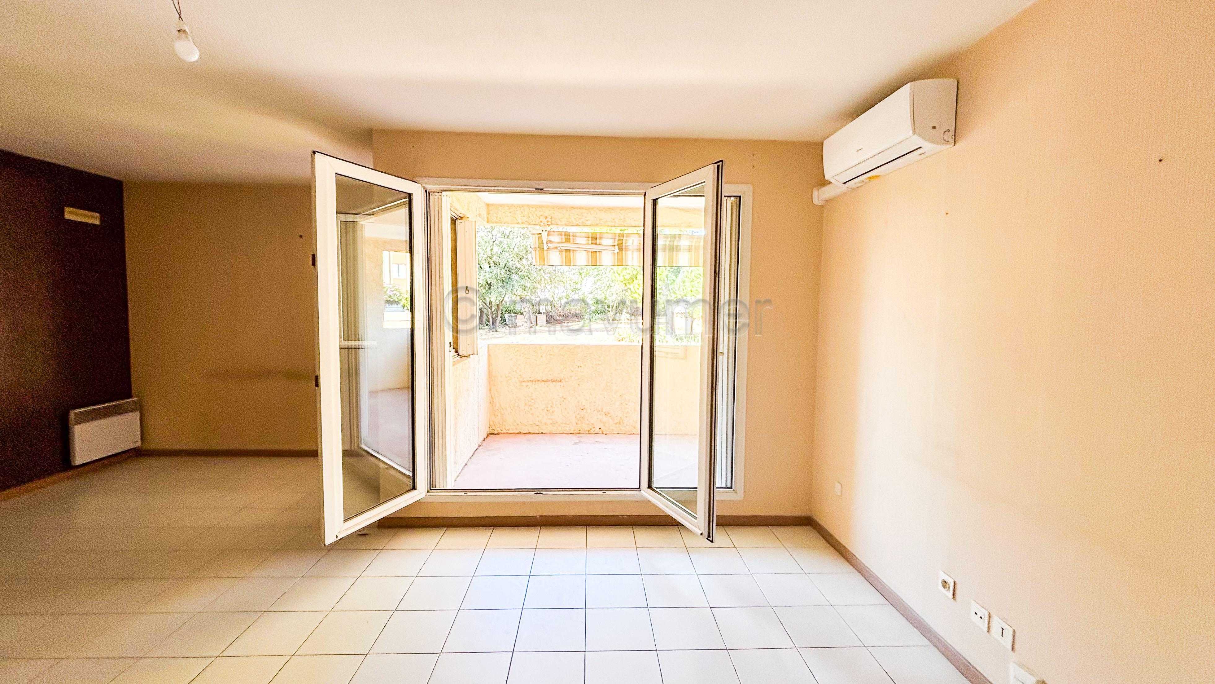 Lumineux T3 avec terrasse de 12m² , garage, vue dégagée, 13011 Marseille n°7