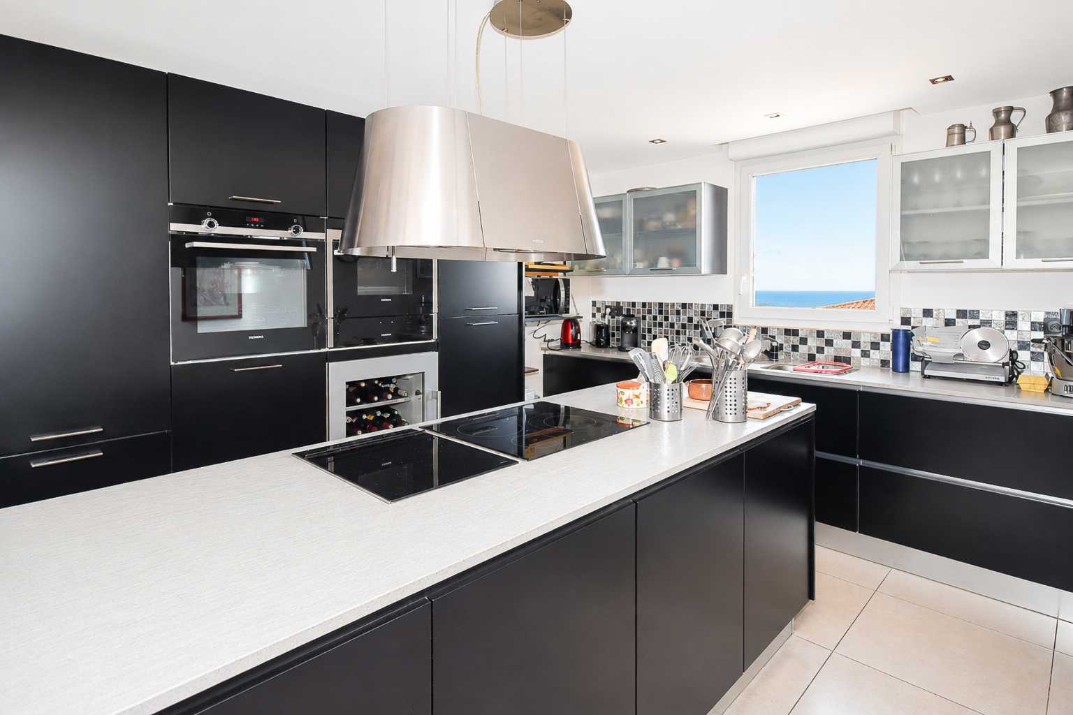 Duplex 150m2 - dernier étage - vue mer et collines - Madrague Montredon - 13008 Marseille n°18