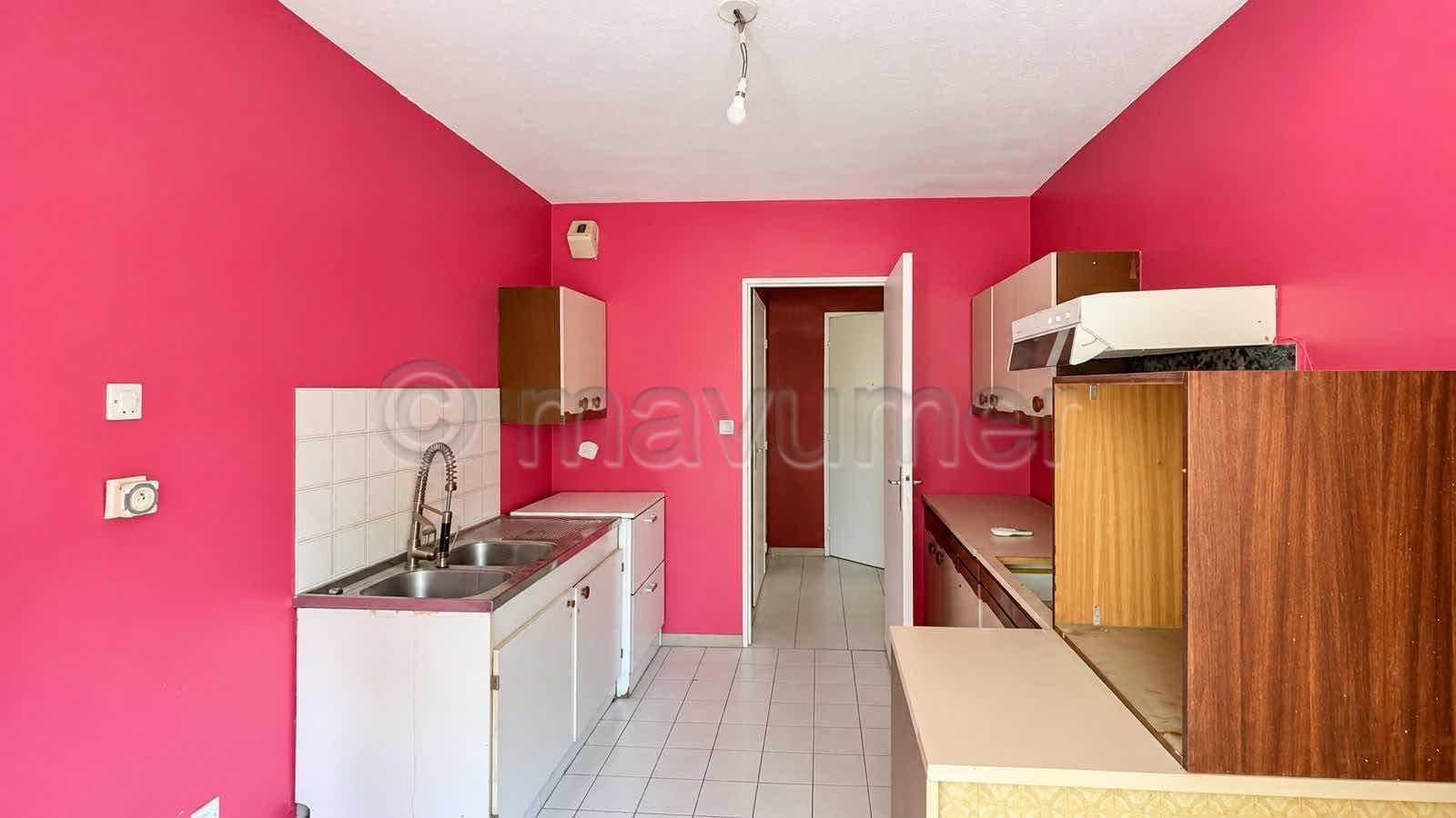 Lumineux T3 avec terrasse de 12m² , garage, vue dégagée, 13011 Marseille n°1