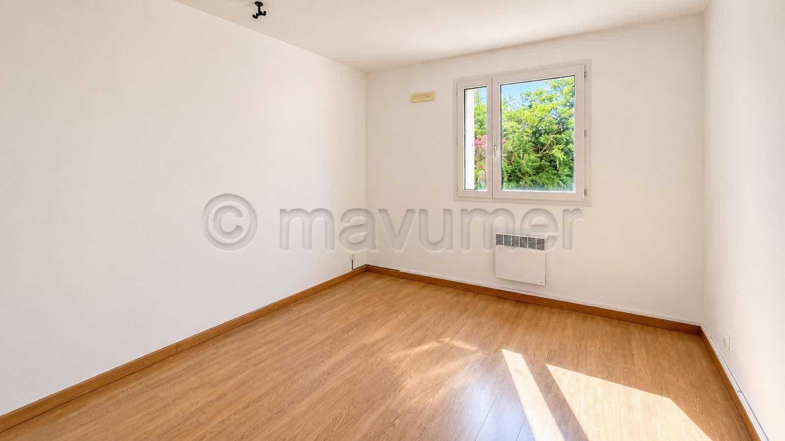 Lumineux T3 avec terrasse de 12m² , garage, vue dégagée, 13011 Marseille n°7