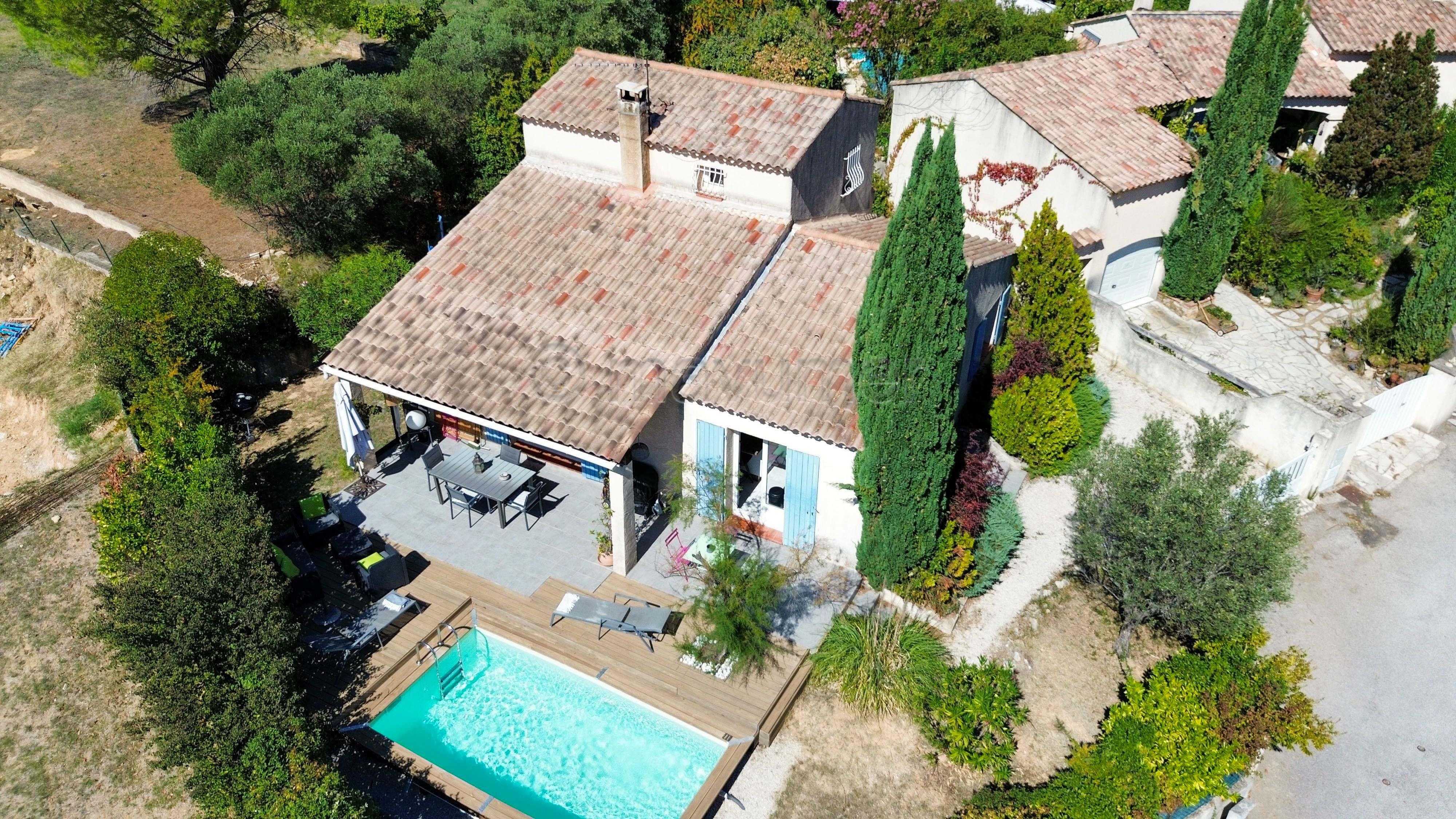 MAISON T4 LUMINEUSE AVEC PISCINE, GARAGE ET VUE DÉGAGÉE – SAINT-ZACHARIE n°12