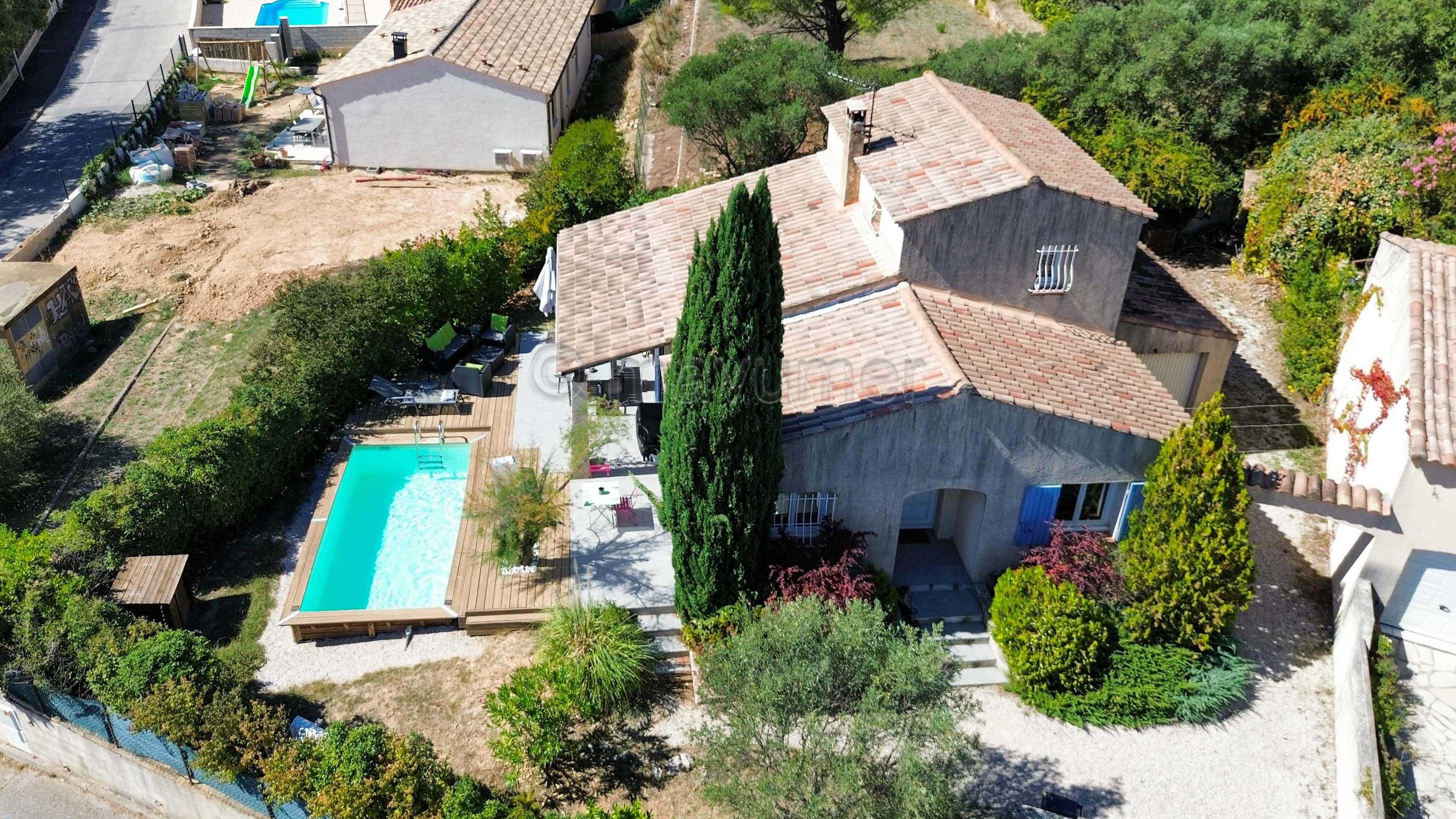 MAISON T4 LUMINEUSE AVEC PISCINE, GARAGE ET VUE DÉGAGÉE – SAINT-ZACHARIE n°13